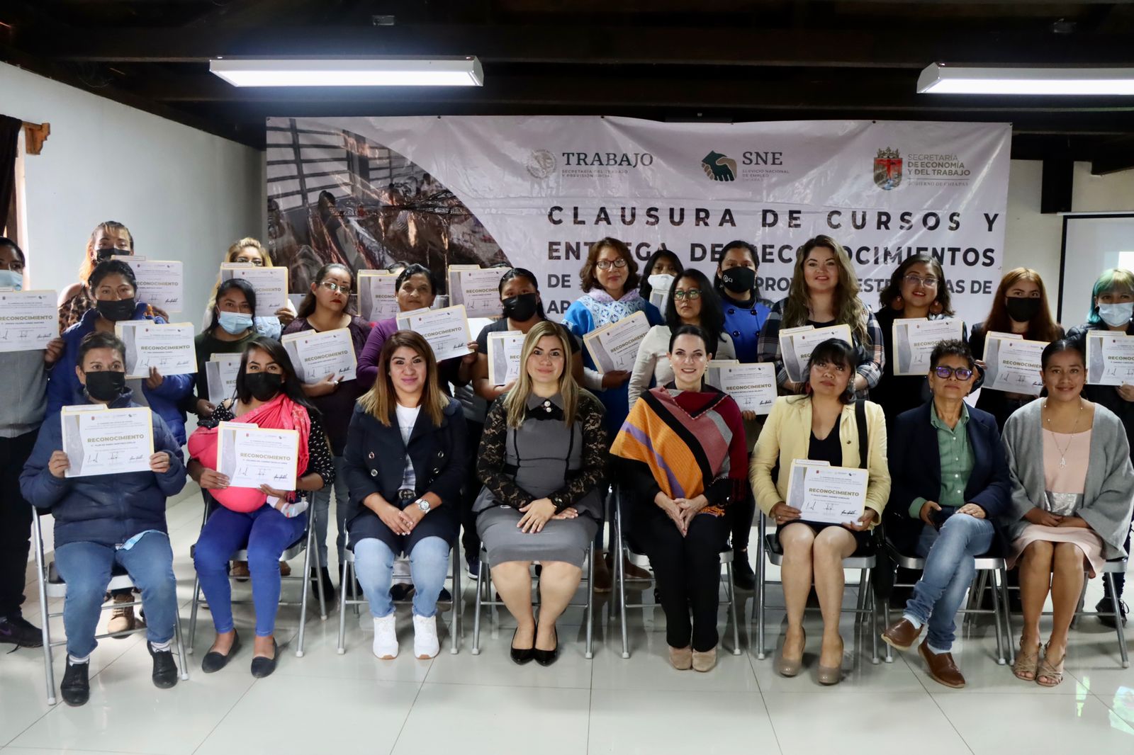 Secretaría de Economía y del Trabajo - Capacita SEyT a mujeres de San  Cristóbal de Las Casas y Coapilla para generar autoempleo