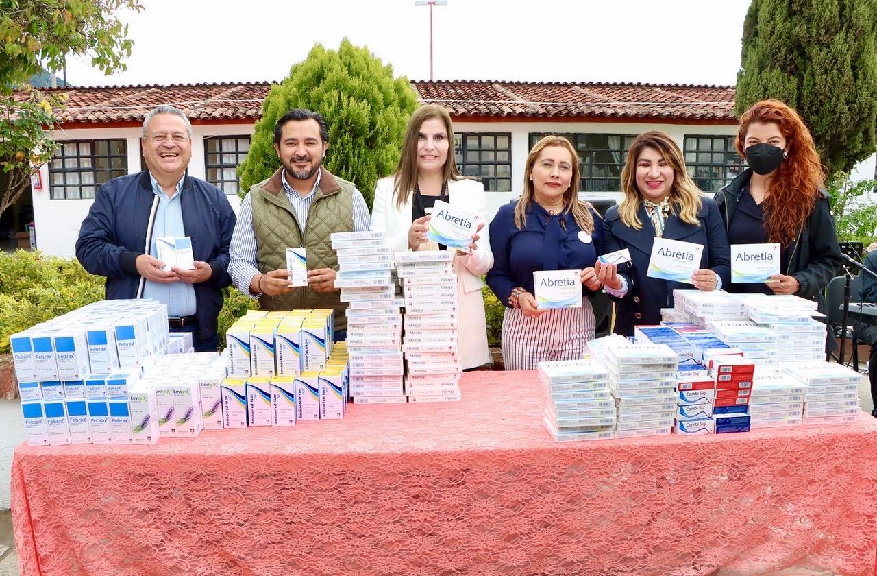 Secretaría de Economía y del Trabajo - Encabeza titular de la SEyT, Carlos  Salazar, donación de medicamentos al DIF de San Cristóbal de Las Casas