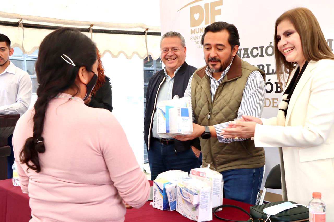 Secretaría de Economía y del Trabajo - Encabeza titular de la SEyT, Carlos  Salazar, donación de medicamentos al DIF de San Cristóbal de Las Casas